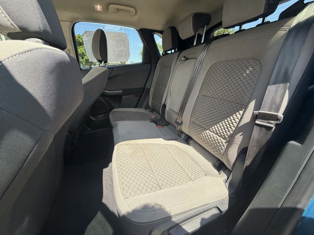 Used 2020 Ford Escape SE FWD image 14