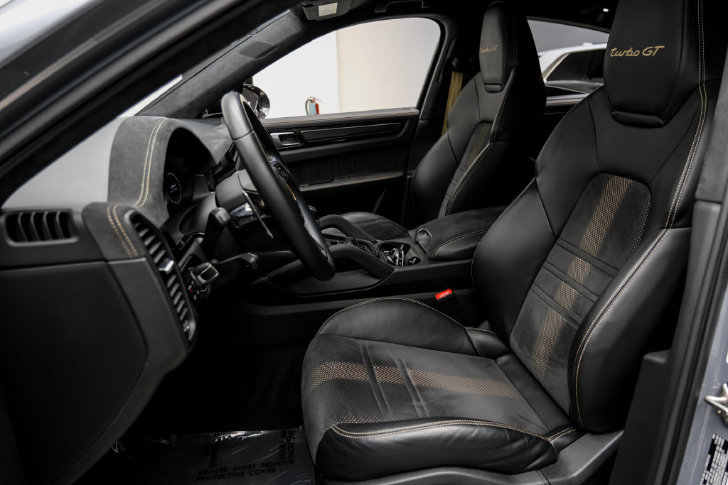Used 2023 Porsche Cayenne Turbo GT AWD/4WD image 35