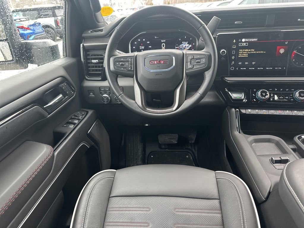 Used 2025 GMC Sierra 2500 AT4X image 19