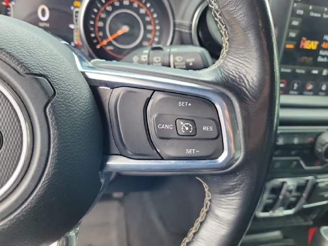 Used 2019 Jeep Wrangler Unlimited Sahara w/ Uconnect 4C Nav & Sound Group AWD/4WD image 24