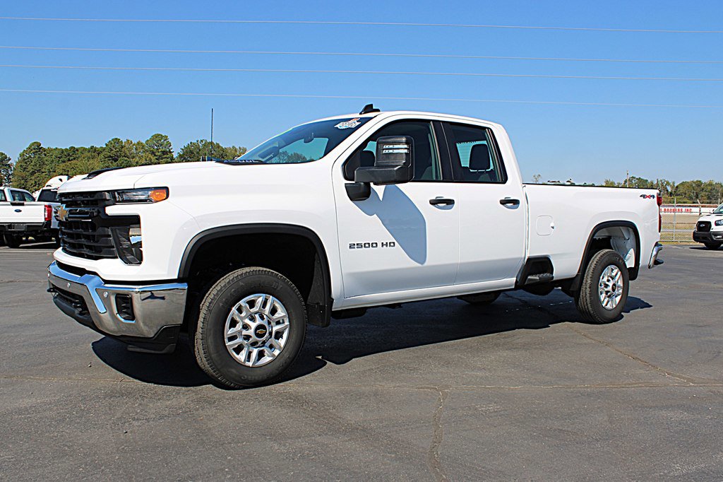 Used 2025 Chevrolet Silverado 2500 W/T w/ WT/CX Safety Package image 2