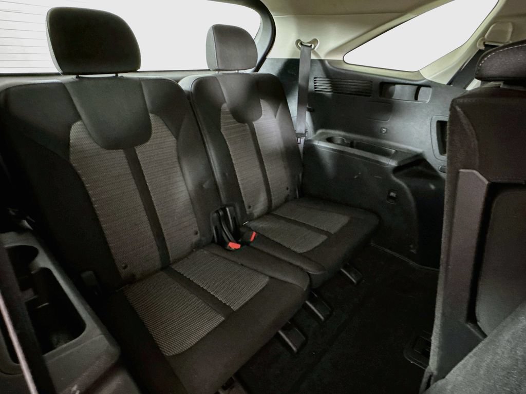 Used 2023 Kia Sorento LX FWD image 25