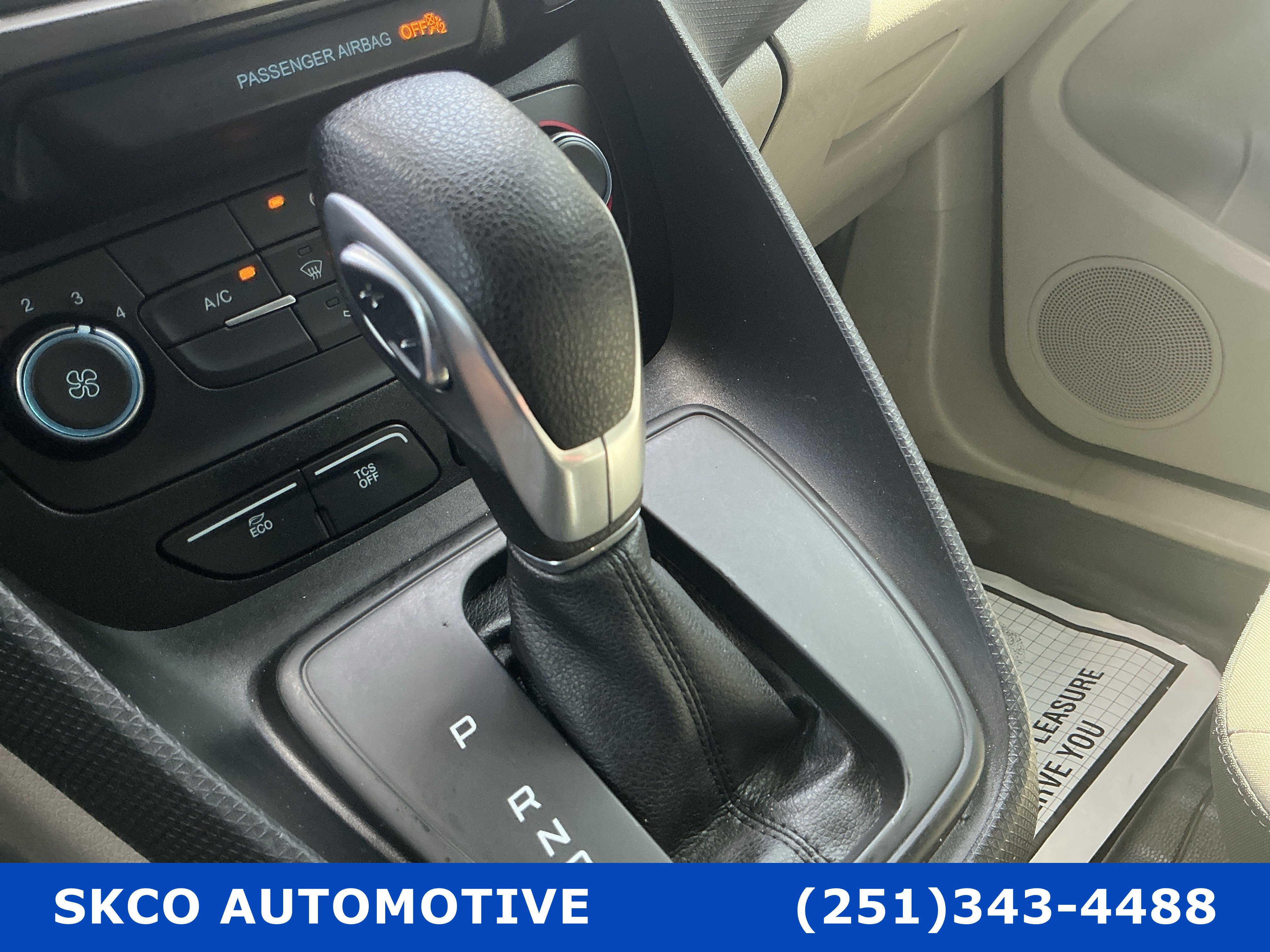 Used 2022 Ford Transit Connect XLT FWD image 23