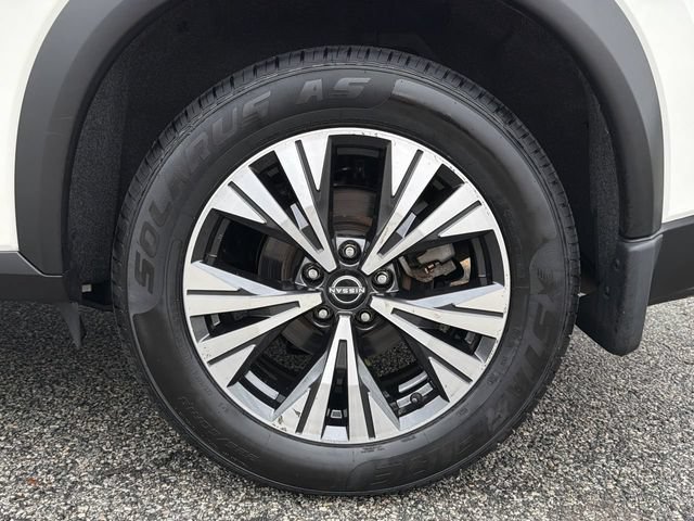 Certified 2023 Nissan Rogue SV w/ SV Premium B Package AWD/4WD image 11