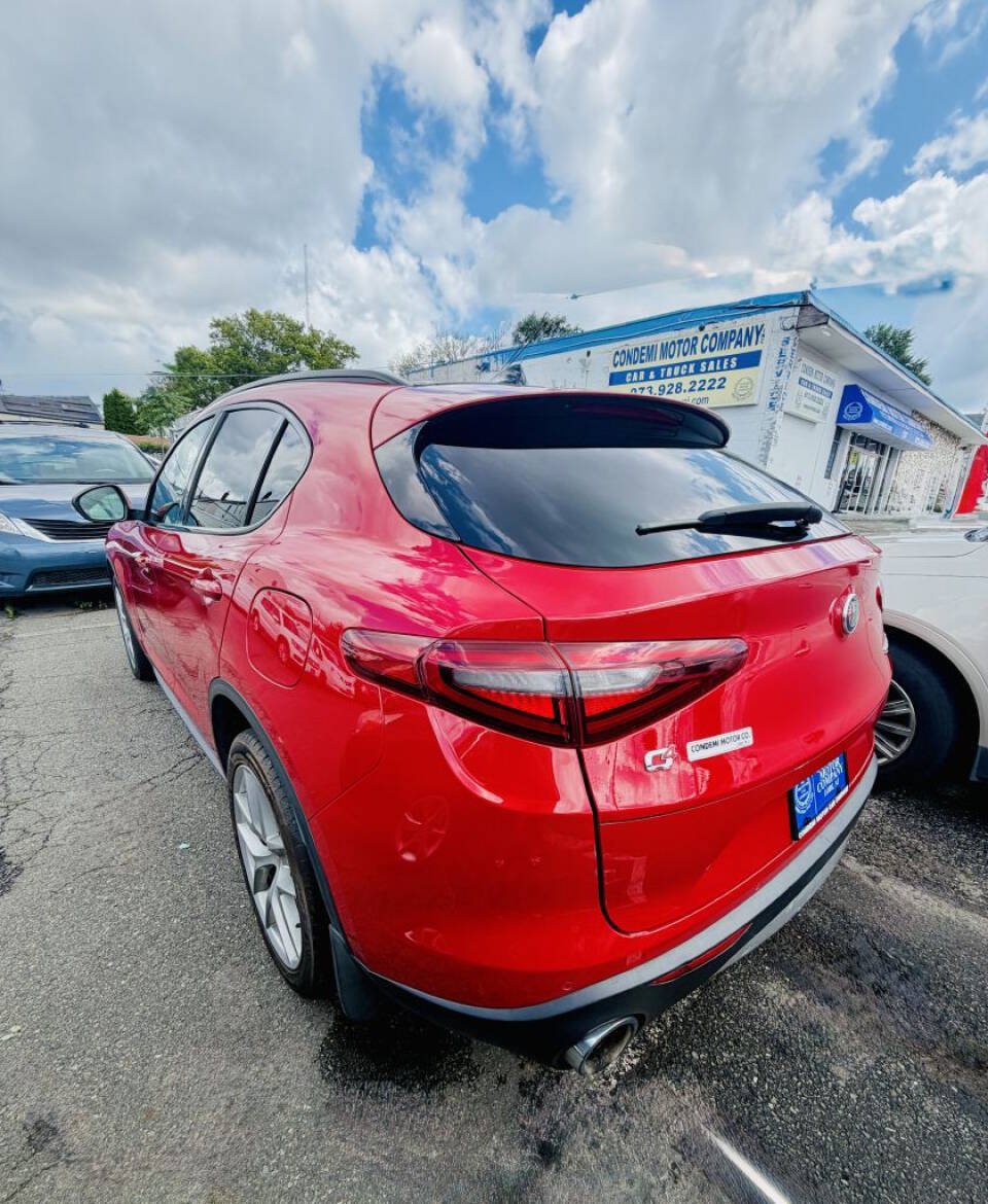 Used 2018 Alfa Romeo Stelvio Ti Sport AWD/4WD image 10