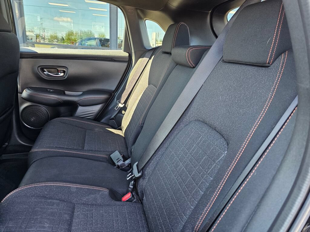 Used 2024 Honda HR-V Sport image 14