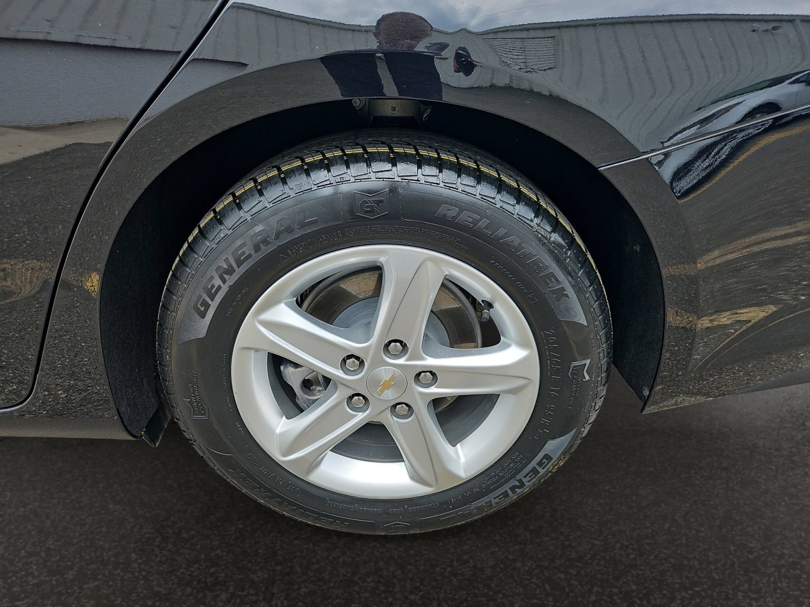 Used 2023 Chevrolet Malibu LS FWD image 44