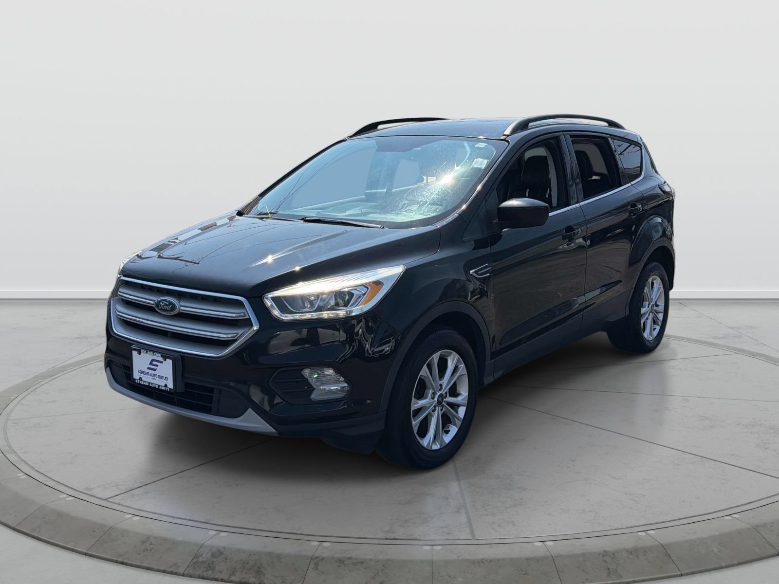 Used 2018 Ford Escape SEL AWD/4WD image 3