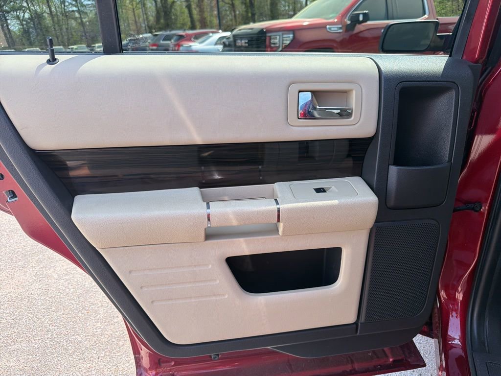 Used 2016 Ford Flex SEL w/ Equipment Group 202A FWD image 23