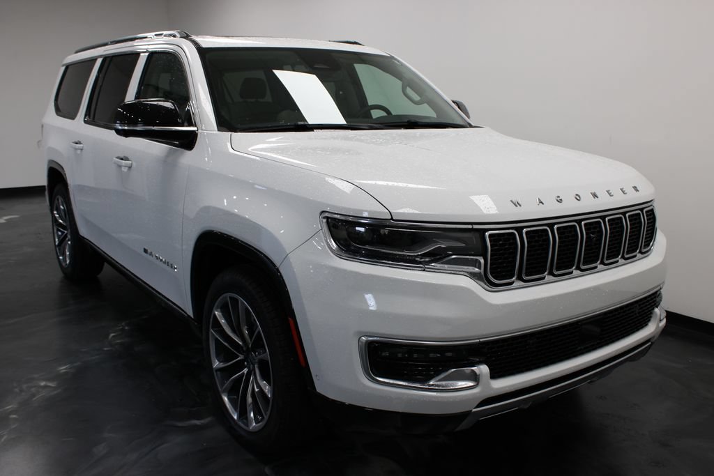 Used 2024 Jeep Wagoneer L Series III w/ Premium Group I AWD/4WD image 33