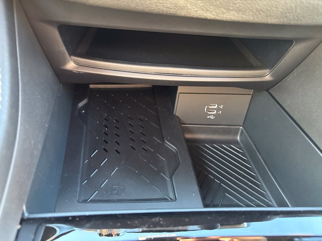 New 2027 Chrysler Pacifica Limited FWD image 5
