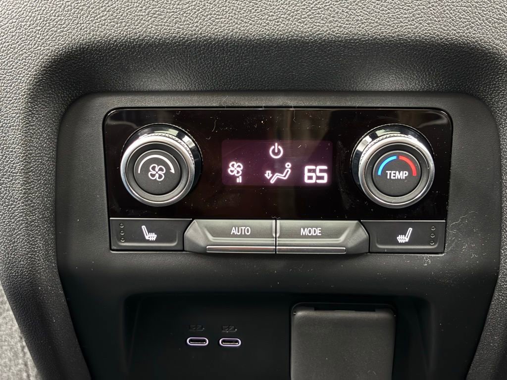 New 2026 Buick Enclave Avenir w/ Super Cruise Package image 8