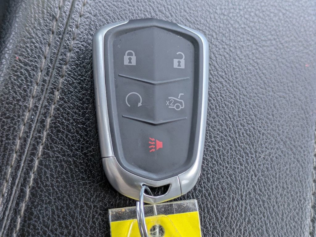 Used 2020 Cadillac XT4 Premium Luxury w/ Driver Awareness Package image 31