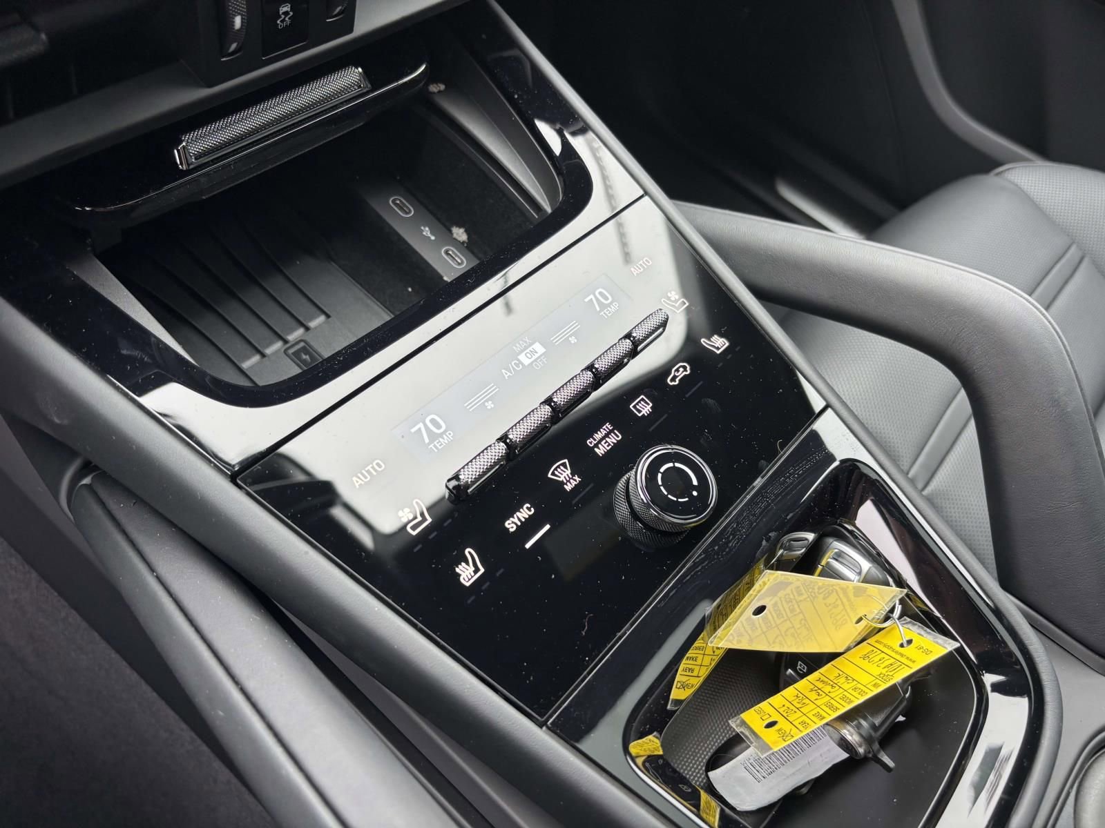 New 2026 Porsche Cayenne Coupe image 34