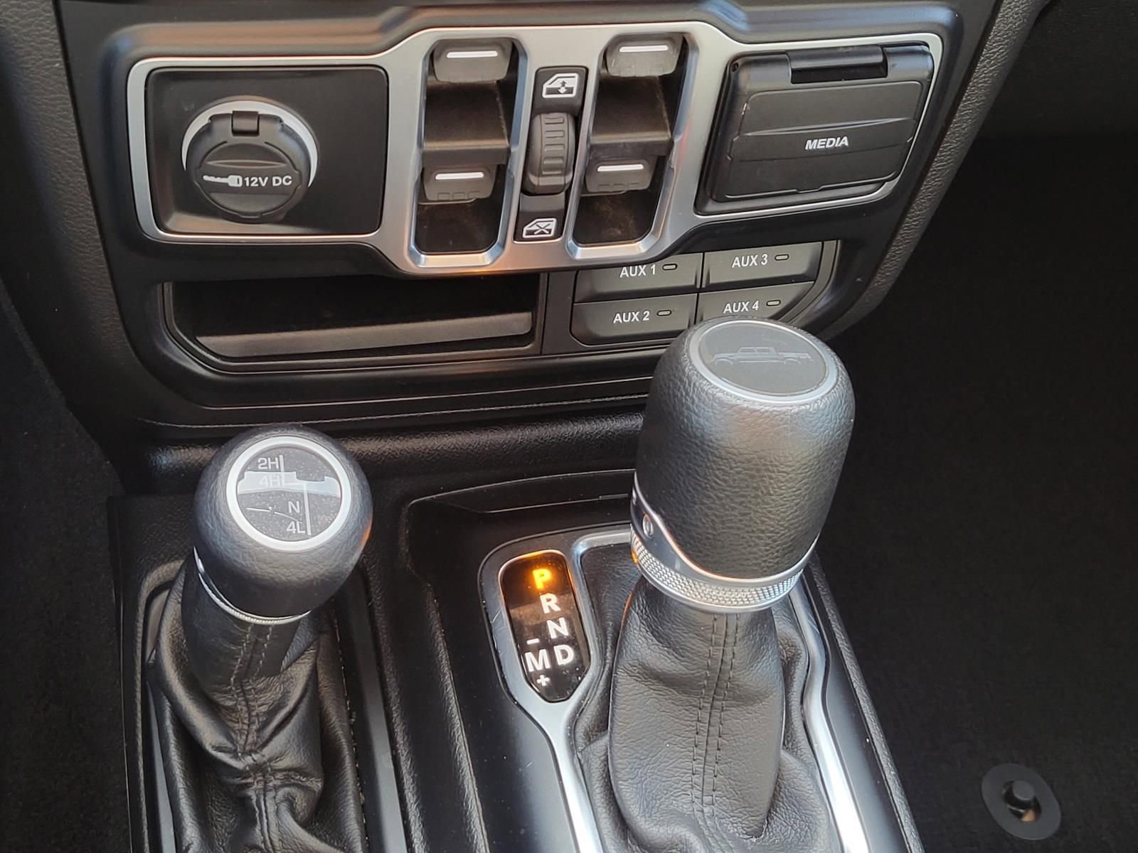 Used 2022 Jeep Gladiator Willys image 31