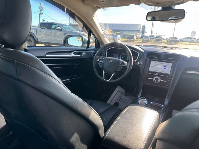 Used 2019 Ford Fusion Energi Titanium FWD image 14