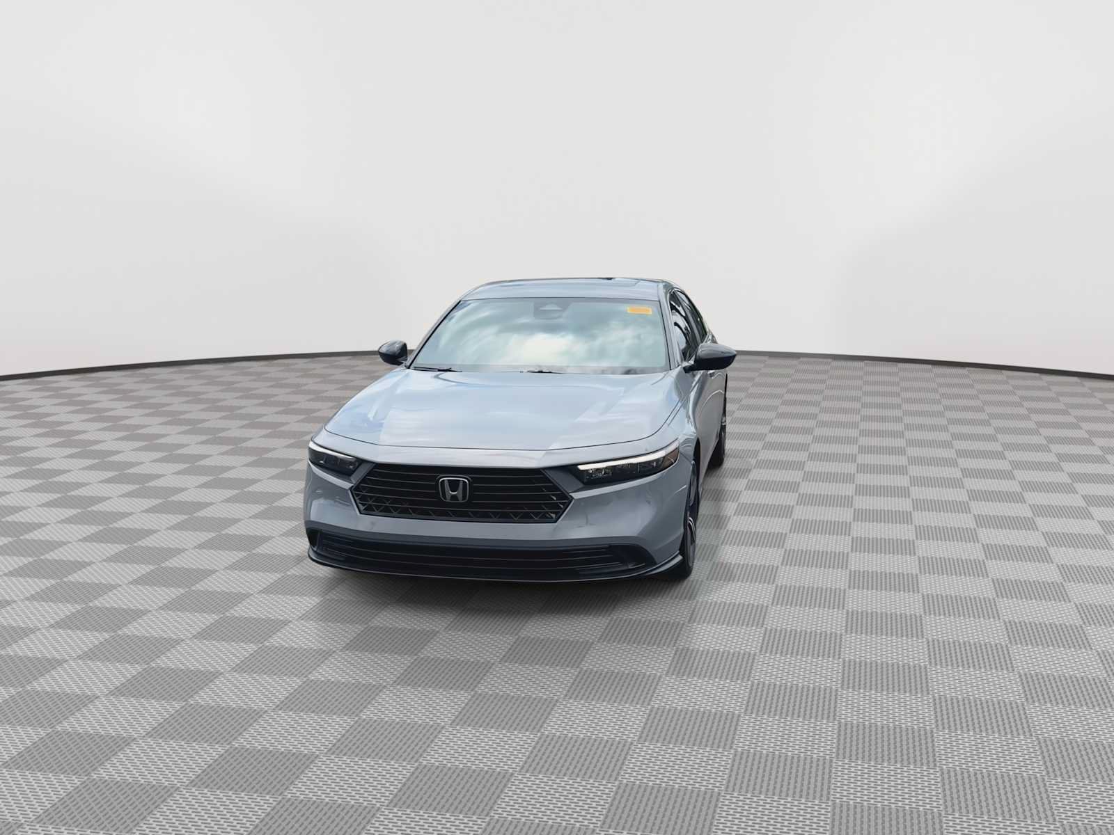 Used 2025 Honda Accord Sport image 3