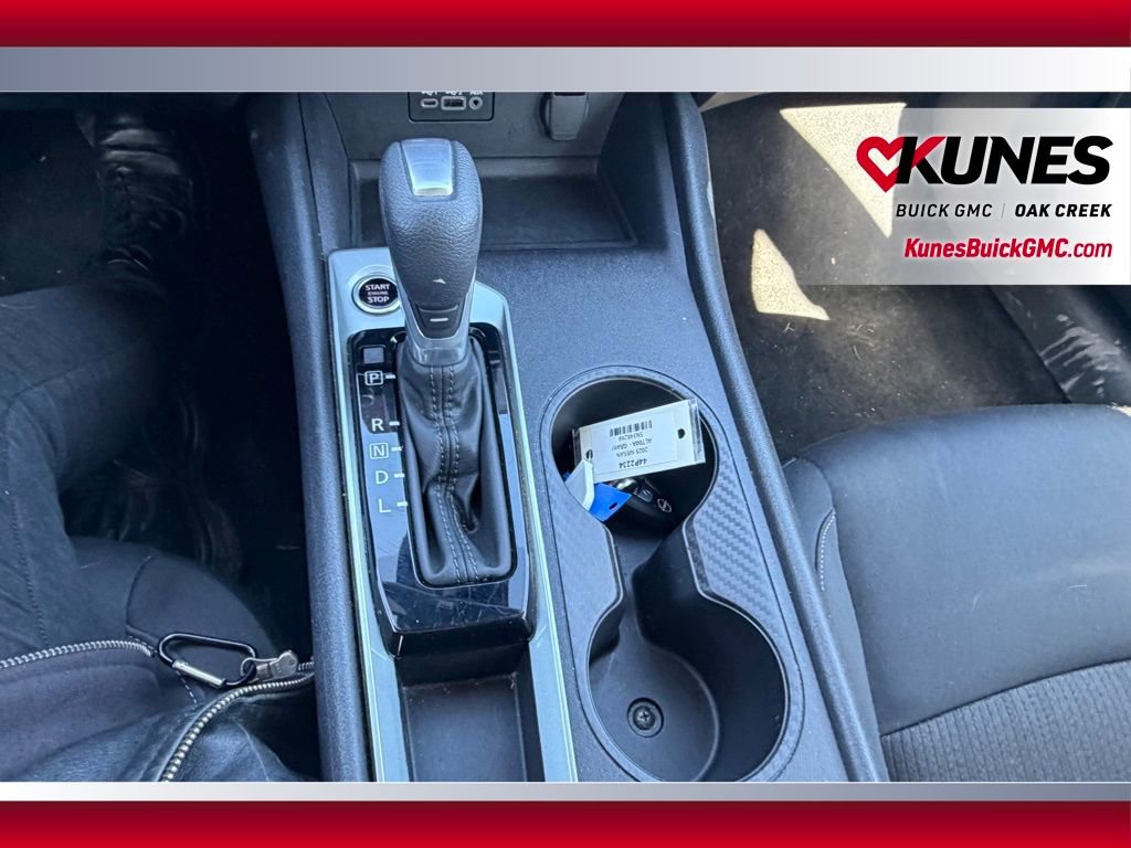 Used 2025 Nissan Altima 2.5 SV image 15