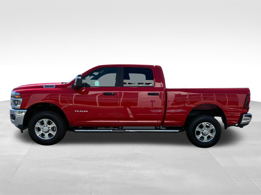 Used 2026 RAM 2500 Big Horn AWD/4WD image 2