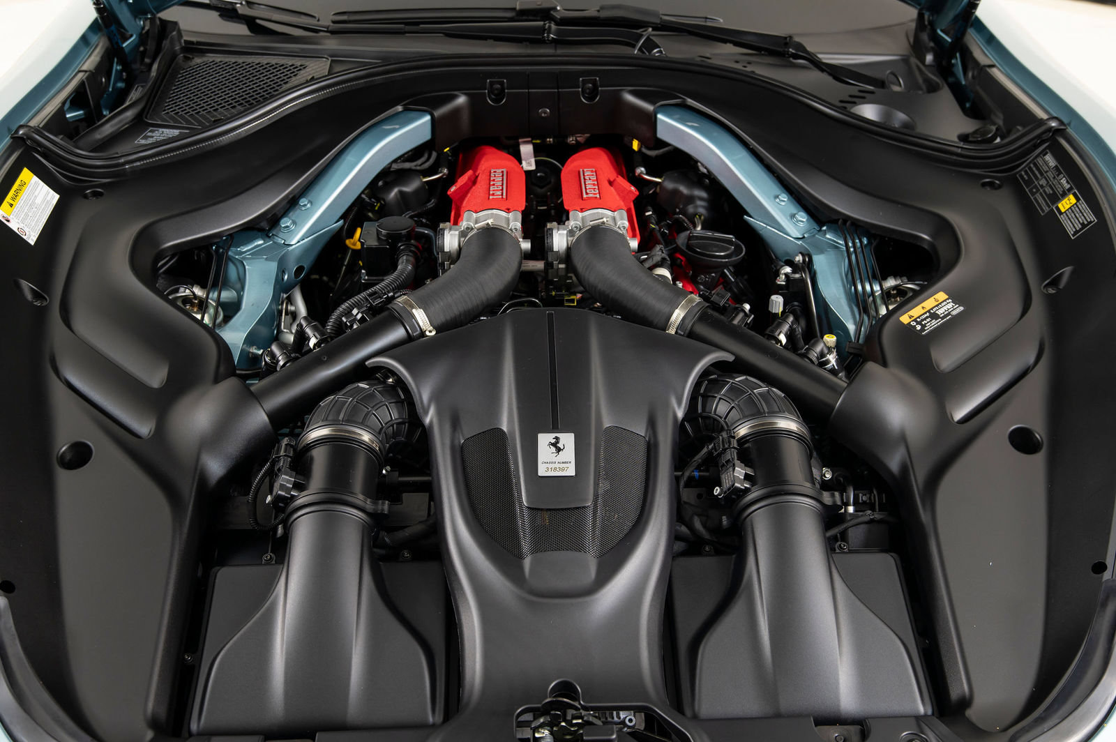 Certified 2025 Ferrari Roma Spider RWD image 29
