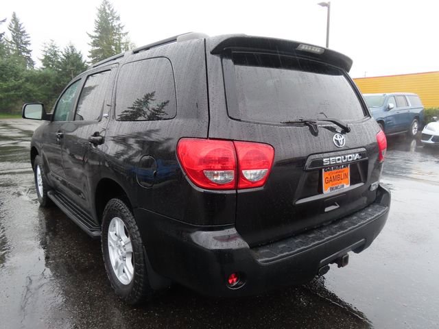 Used 2017 Toyota Sequoia SR5 AWD/4WD image 5