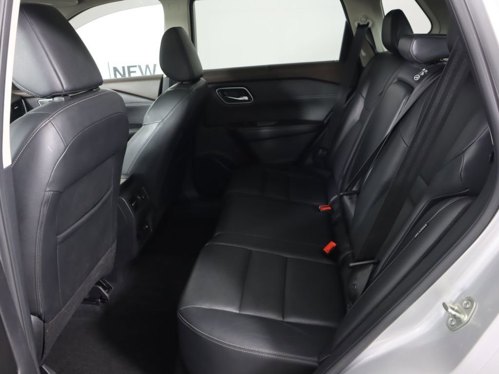 Used 2021 Nissan Rogue SL image 26