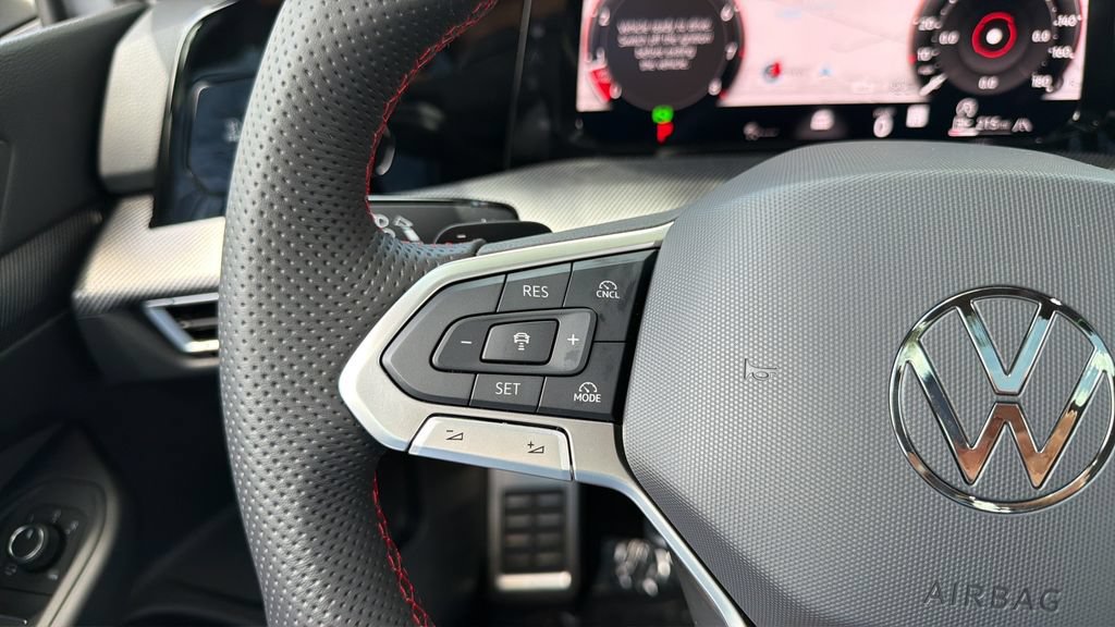 New 2026 Volkswagen GTI SE FWD image 24