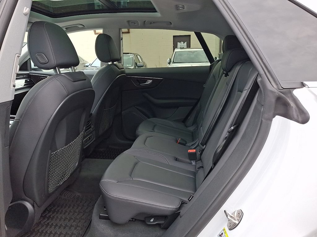 Used 2023 Audi Q8 Premium AWD/4WD image 10