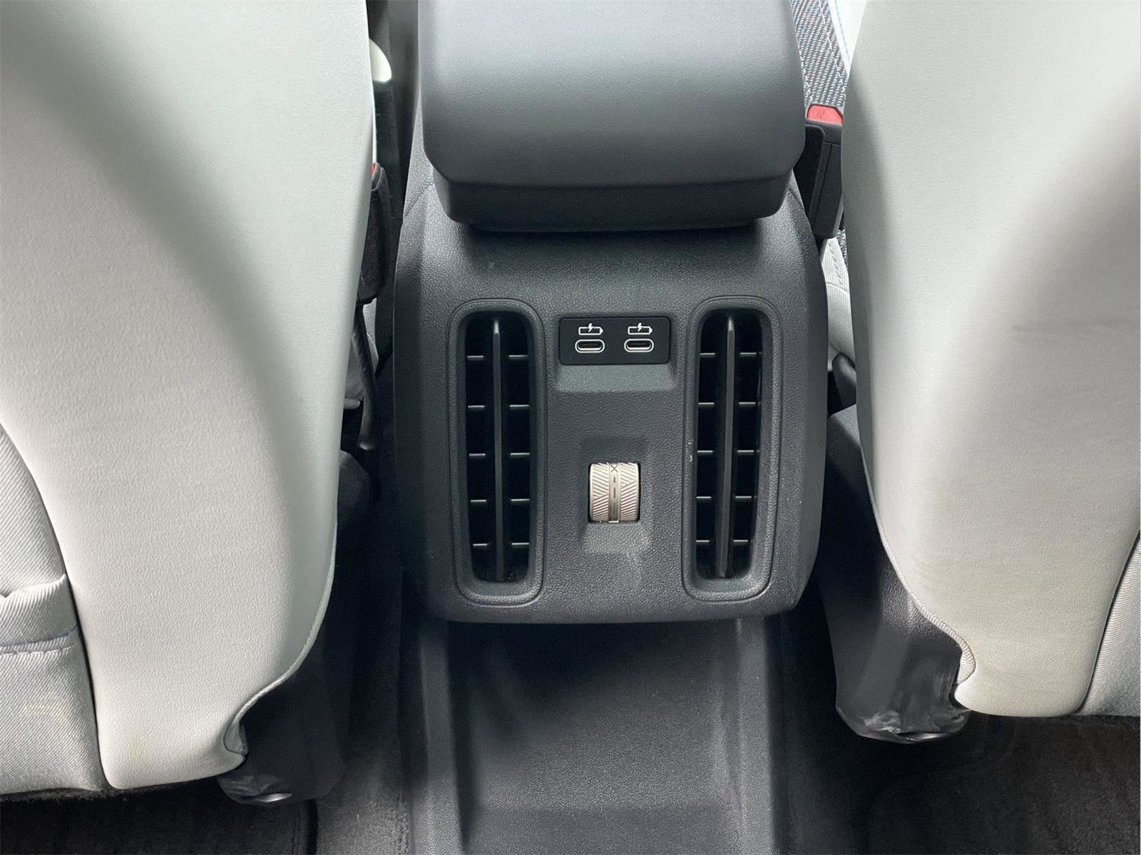 Used 2025 MINI Cooper Countryman S w/ Comfort Package Max image 17