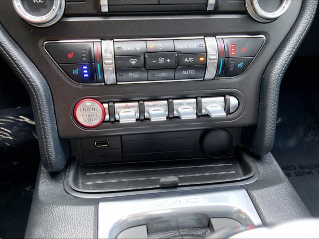 Used 2019 Ford Mustang GT Premium w/ GT Performance Package RWD image 31