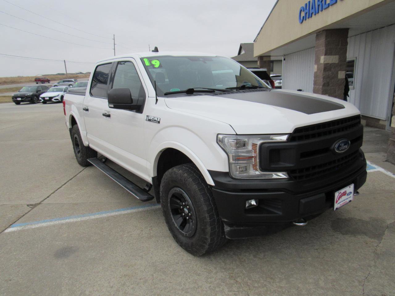 Used 2019 Ford F150 Platinum w/ Equipment Group 701A Luxury image 3
