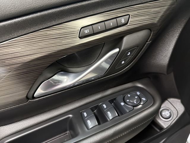 Certified 2024 GMC Terrain SLT w/ Infotainment Package II image 23