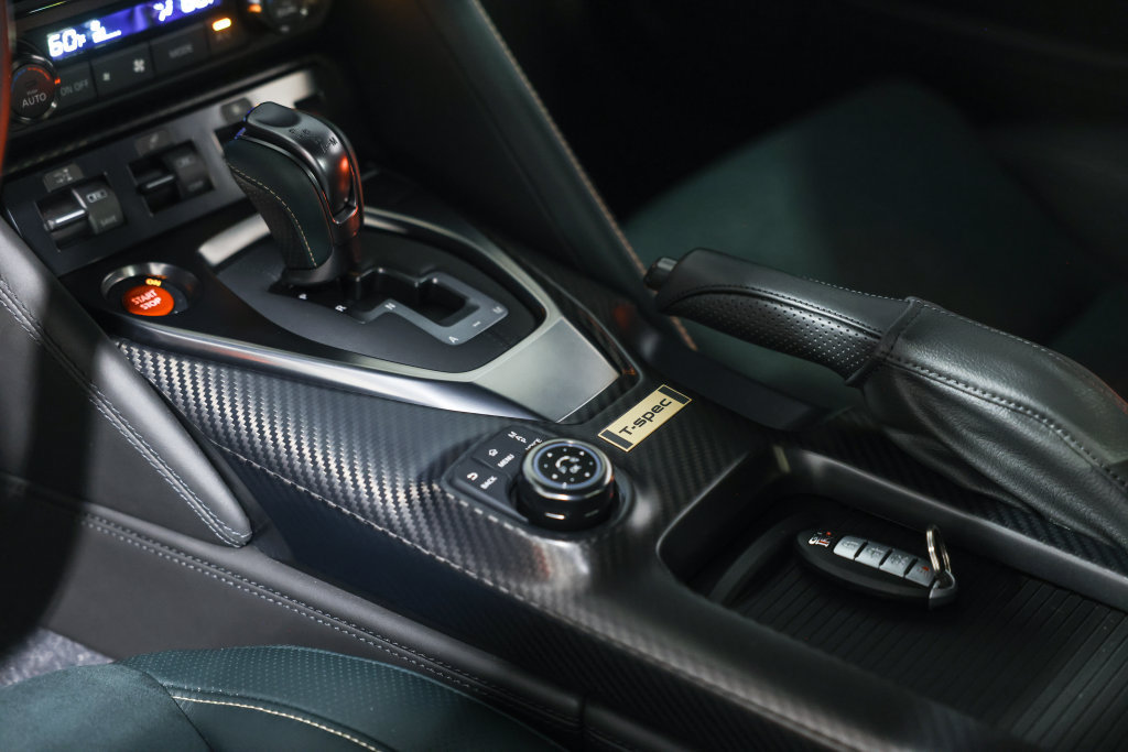 Used 2024 Nissan GT-R w/ Floor Mat Package AWD/4WD image 25
