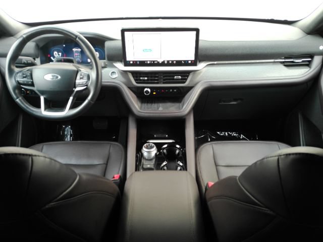 Used 2025 Ford Explorer Platinum w/ LUX Leather Package AWD/4WD image 2