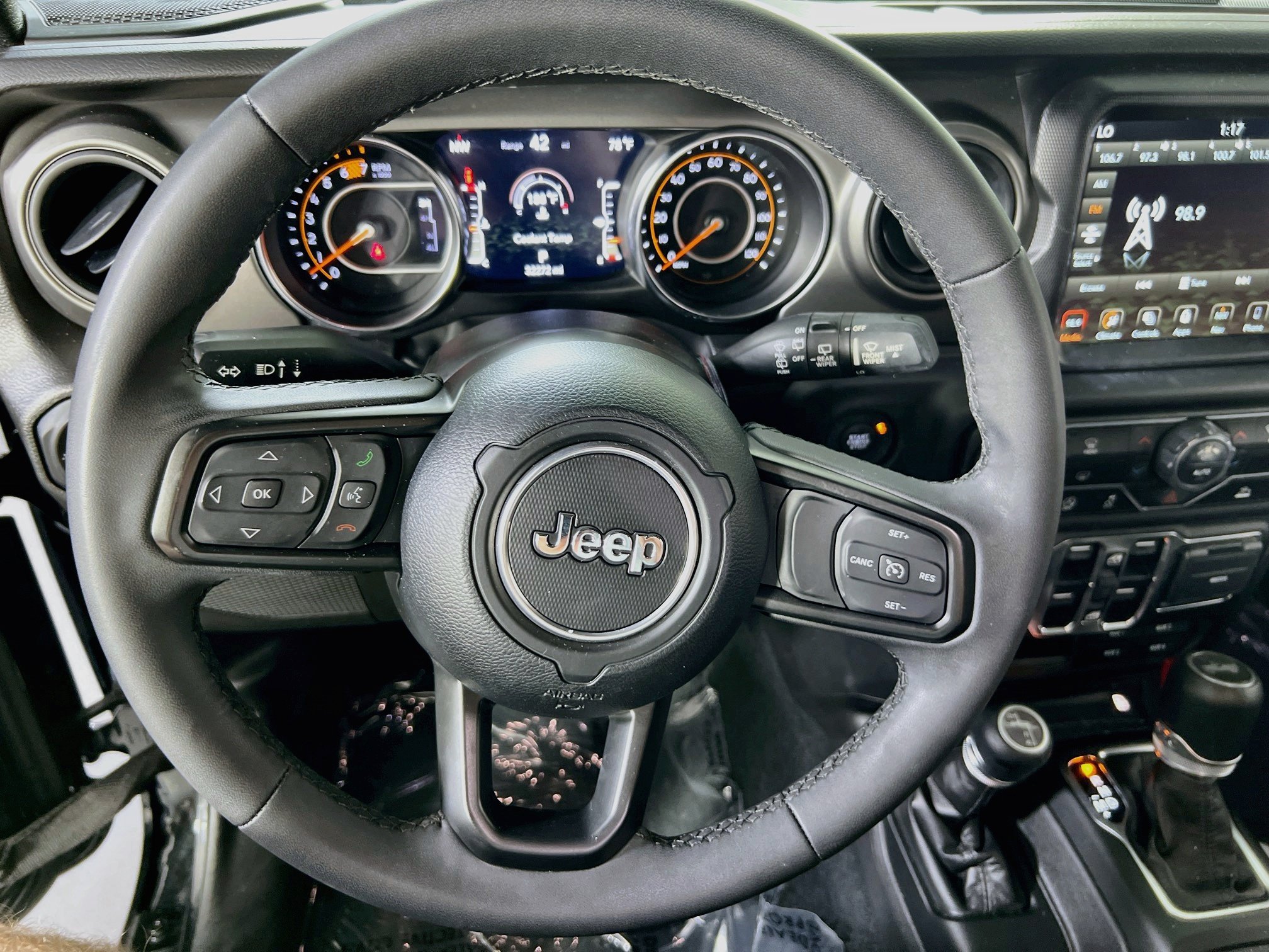 Used 2023 Jeep Wrangler Unlimited Sport w/ Sun And Sound Package AWD/4WD image 11
