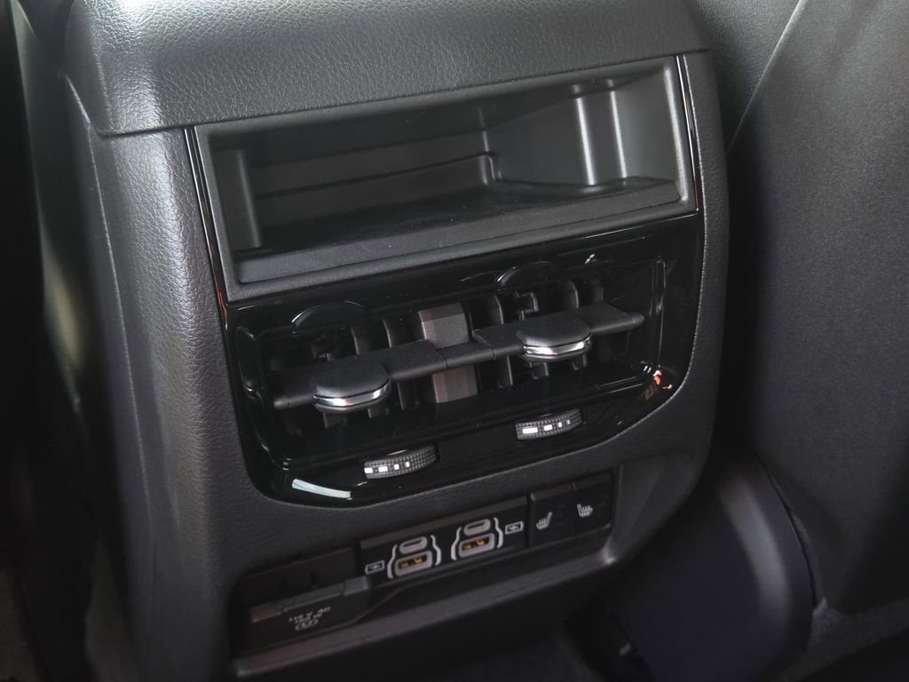 New 2025 Jeep Grand Cherokee Limited image 14