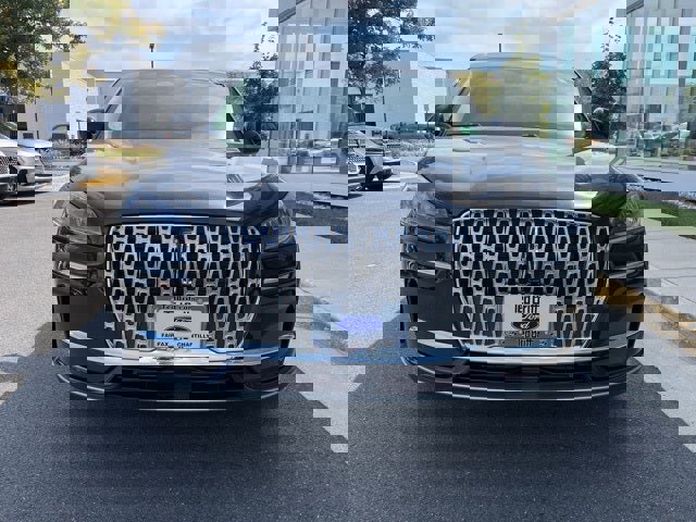 Used 2025 Lincoln Corsair FWD image 2
