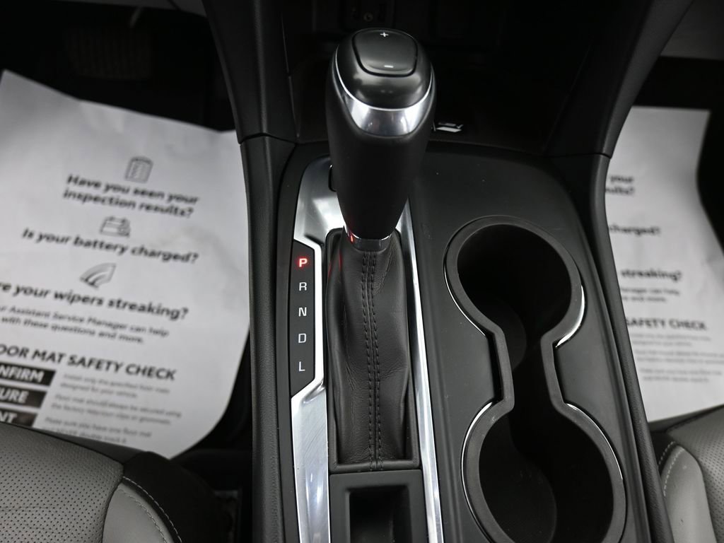 Used 2018 Chevrolet Equinox Premier image 22