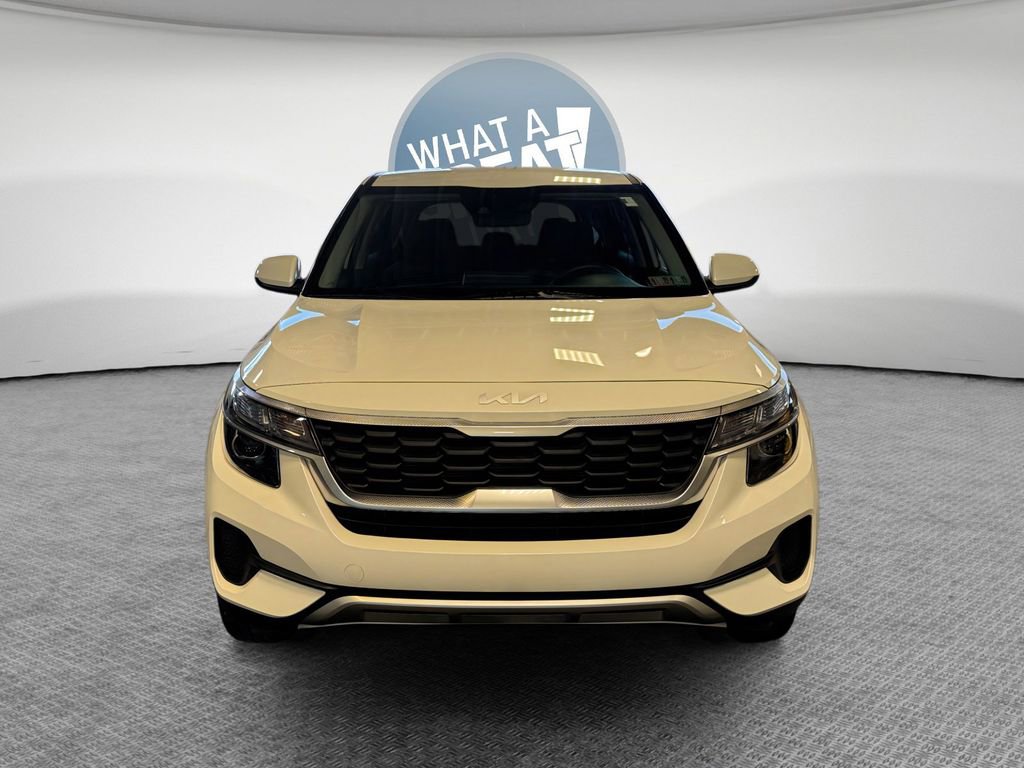 Certified 2023 Kia Seltos LX image 9