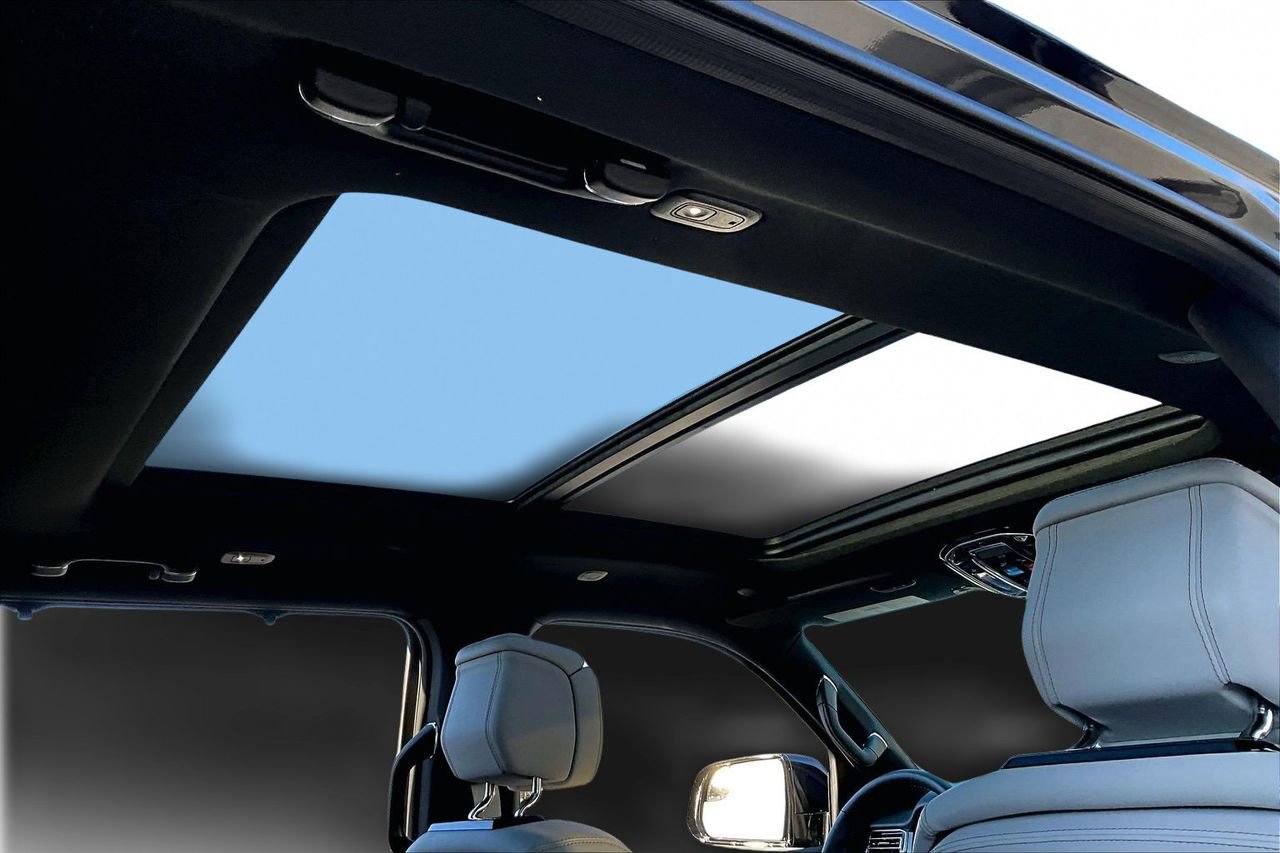 New 2026 Jeep Grand Wagoneer Summit image 15