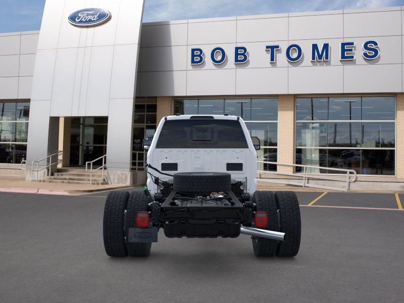 New 2026 Ford F550 4x4 Crew Cab image 7