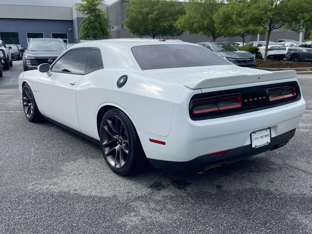 Used 2022 Dodge Challenger R/T RWD image 3