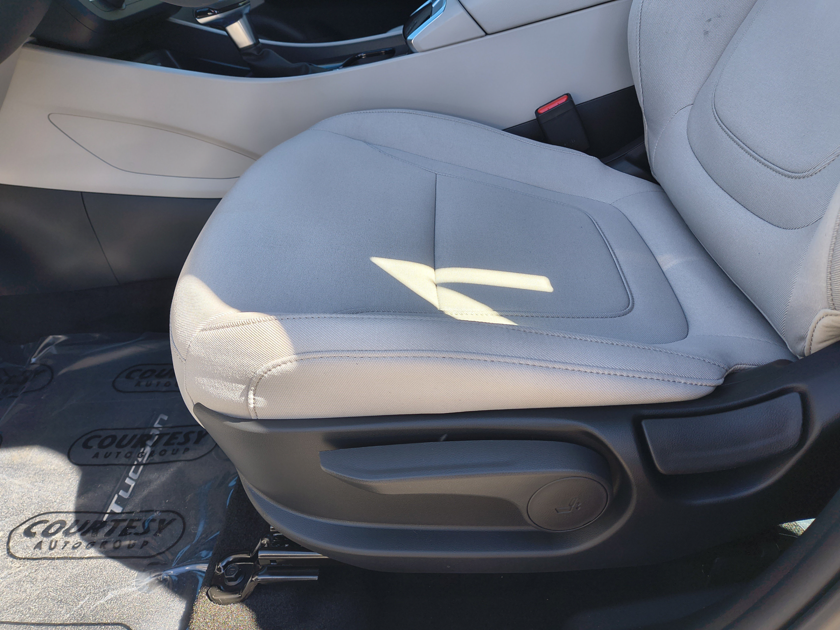New 2026 Hyundai Tucson SE FWD image 18