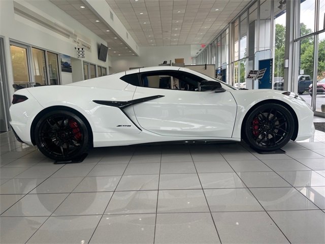 Certified 2023 Chevrolet Corvette Z06 w/ Stealth Interior Trim Package image 4