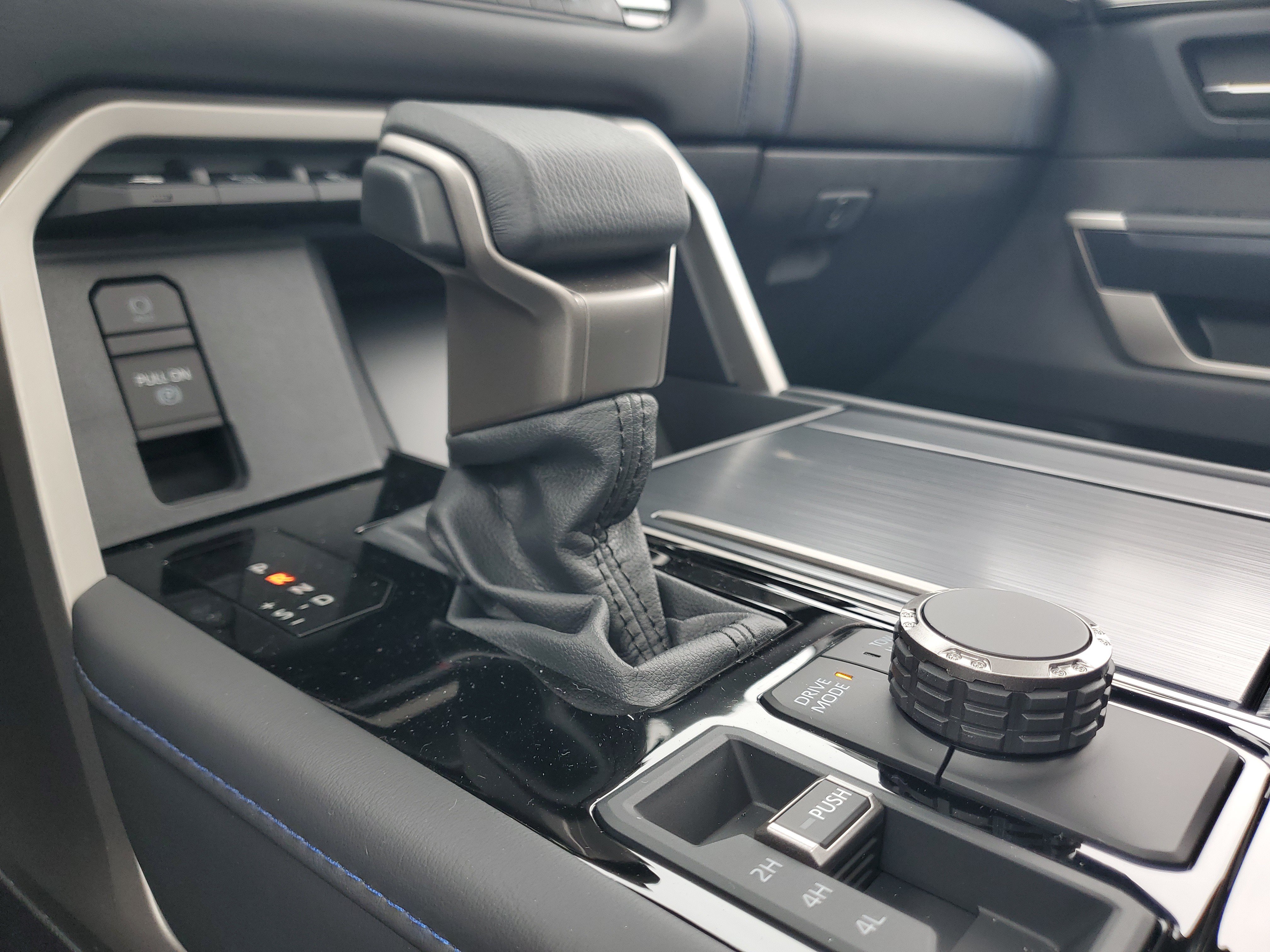 New 2026 Toyota Tundra Platinum AWD/4WD image 32