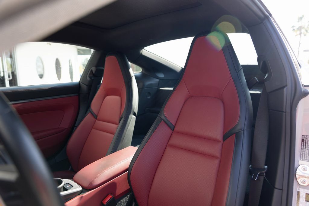 Certified 2025 Porsche 911 Carrera S RWD image 18