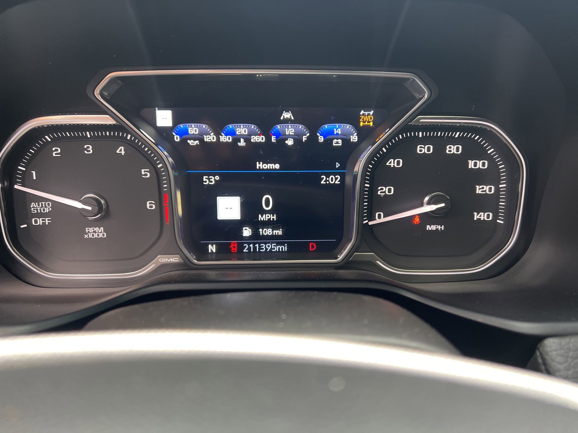 Used 2021 GMC Yukon XL Denali w/ Denali Premium Package image 15