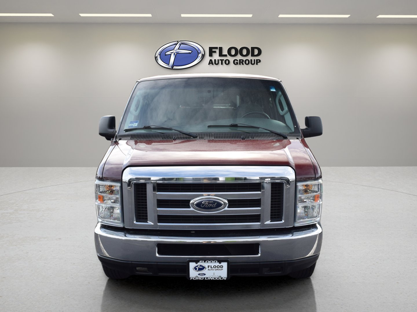 Used 2008 Ford E-350 and Econoline 350 XLT RWD image 2