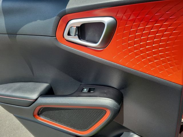 Certified 2025 Kia Soul GT-Line w/ GT-Line Technology Package FWD image 25
