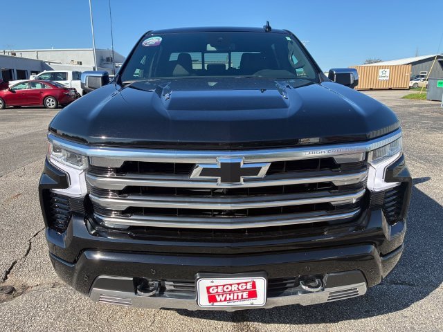 Used 2024 Chevrolet Silverado 1500 High Country w/ High Country Premium Package AWD/4WD image 10